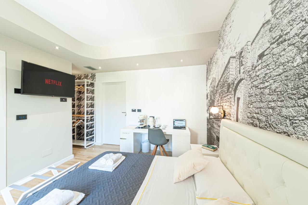 Eleonore Elegant Rooms Cagliari Exterior photo